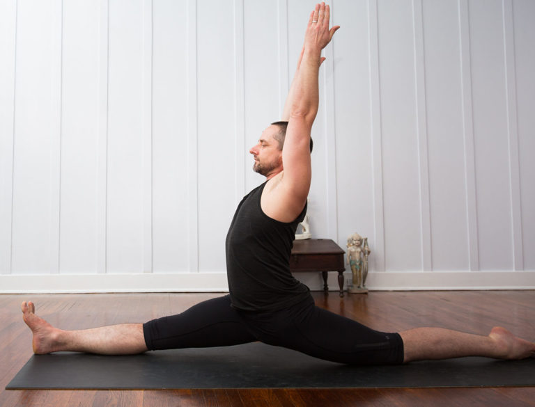 Yogamazé Asana: Virabhadrasana 1 and/or Hanumanasana Prep With Noah Mazé